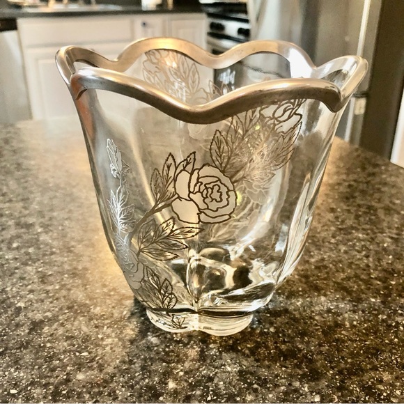 Vintage Vase edged in Sterling Silver with Sterling Silver Flowers - Picture 1 of 6